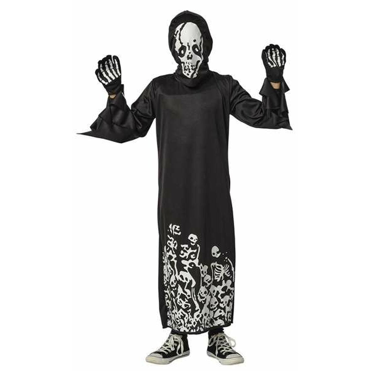 Ett barn klädd i en svart maskeraddräkt med huva och skelettmask. Längst ner på dräkten finns ett vitt tryck med en massa skelett och dödskallar. Barnet bär även matchande svarta handskar med vita skelettmotiv.