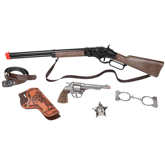 Ett komplett vilda västern lekset med ett gevär, revolver, hölster, bälte, sheriffstjärna och handklovar, presenterat mot vit bakgrund.