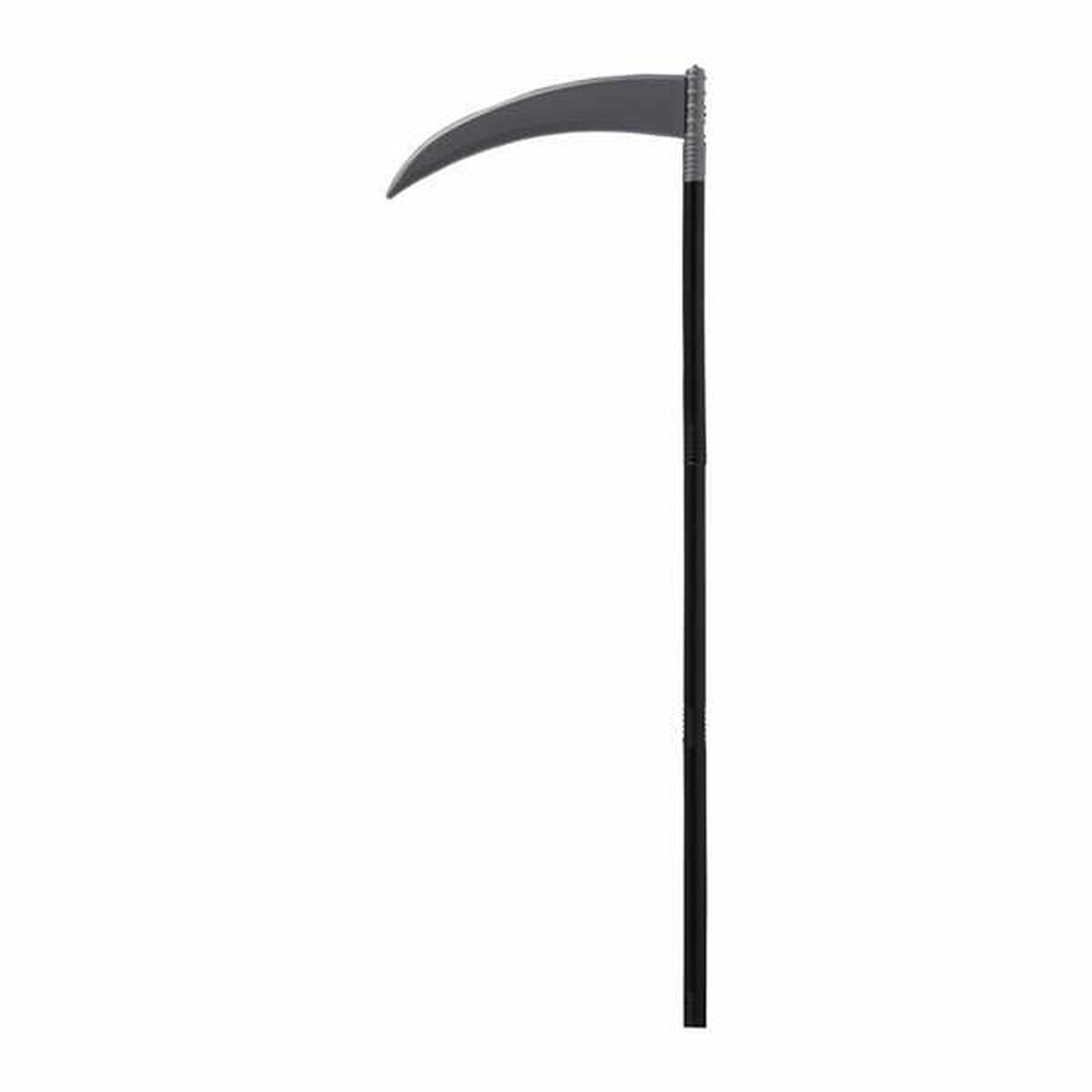 En svart leksakslie för barn med ett silverfärgat, böjt blad, fotograferad stående i sin helhet mot en ren, vit bakgrund.
