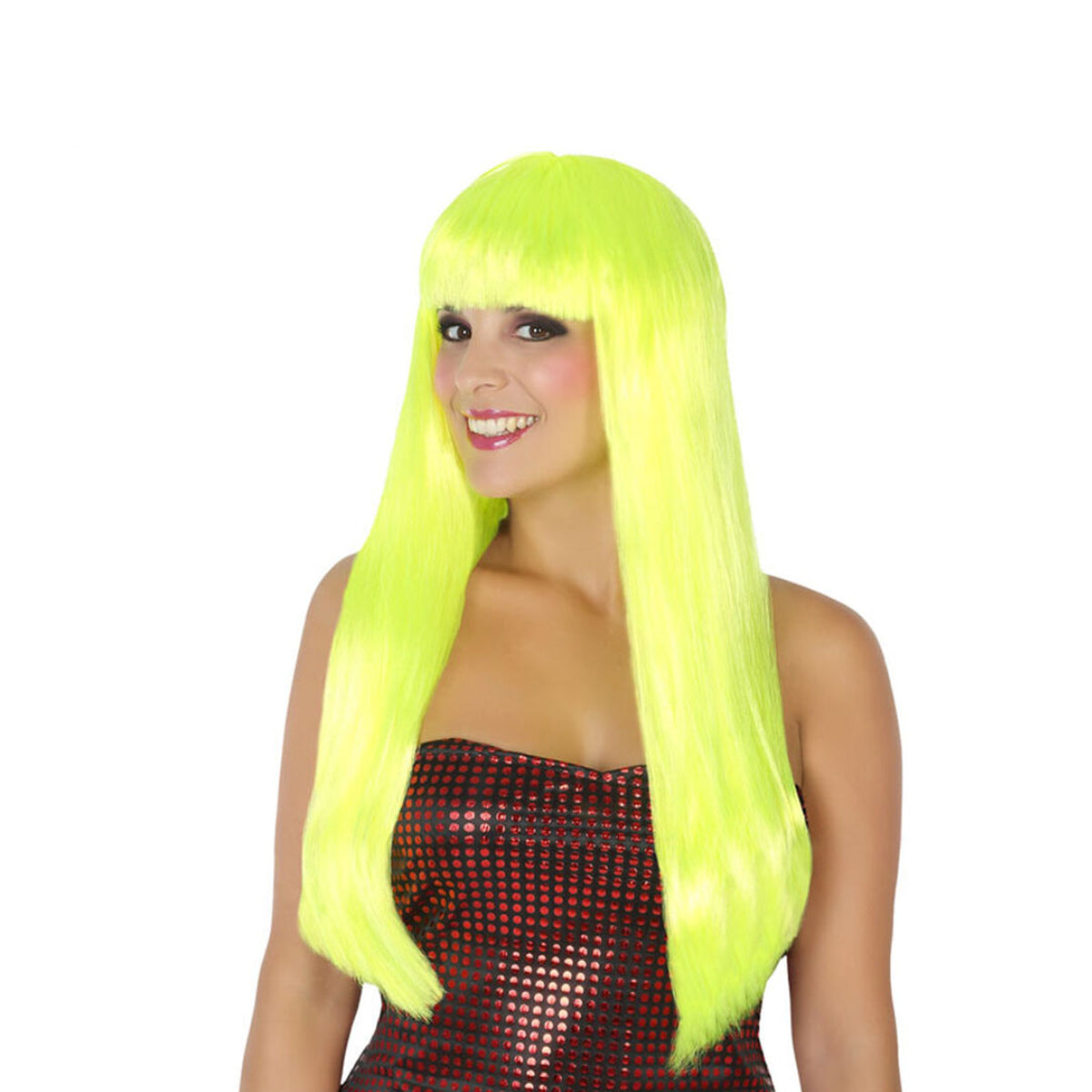 En leende kvinna bär en lång, Elektrisk Neongul Peruk med en rak lugg.