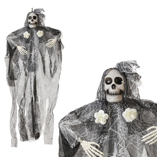 En kombinationsbild som visar den hängande spökbruden i helfigur och en närbild på hennes leende dödskalle-ansikte.