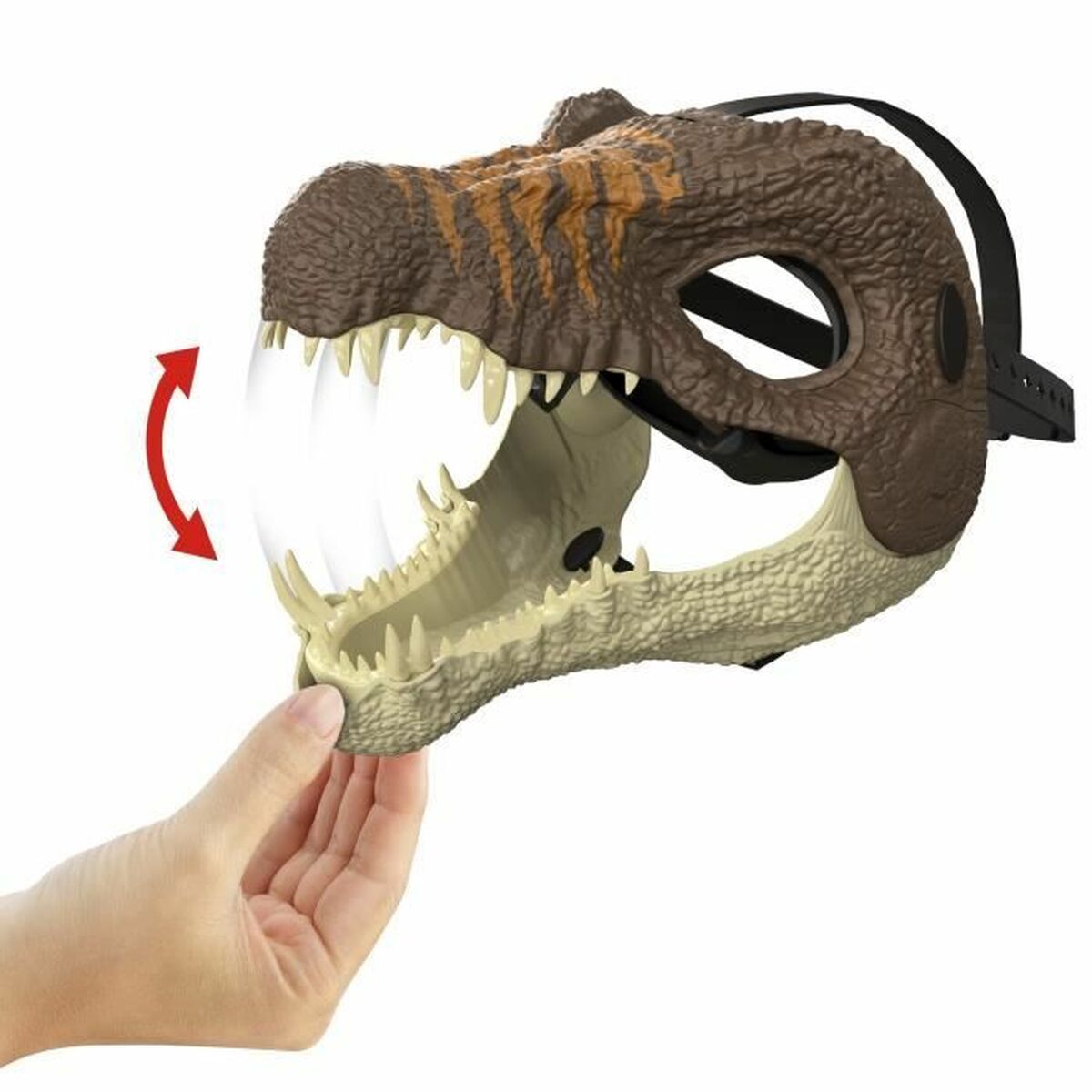 En hand som visar hur den rörliga käken på den bruna Spinosaurus-masken fungerar.