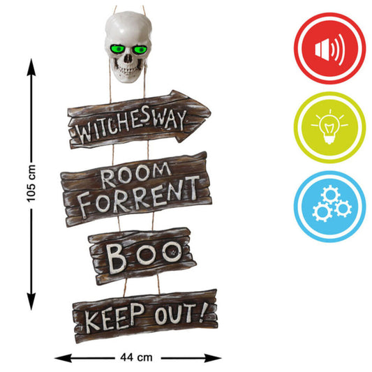 En hängande halloweenskylt med en dödskalle med lysande ögon, med måtten 105x44 cm och ikoner för ljud, ljus och rörelse.