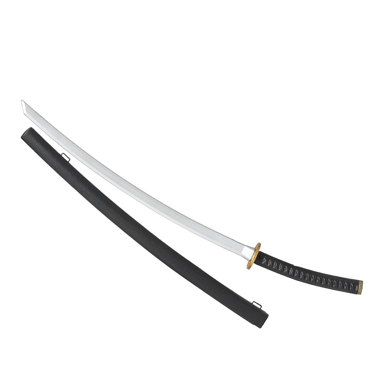 Ett långt leksakssvärd som liknar en japansk katana, med svart handtag och fodral, bredvid sitt silverfärgade blad.