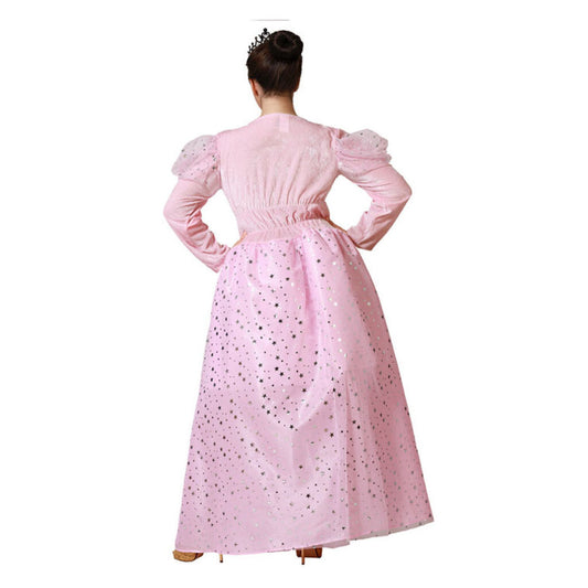 En kvinna sedd bakifrån, som visar baksidan av den rosa plus size-klänningen med den stjärnspäckade kjolen.