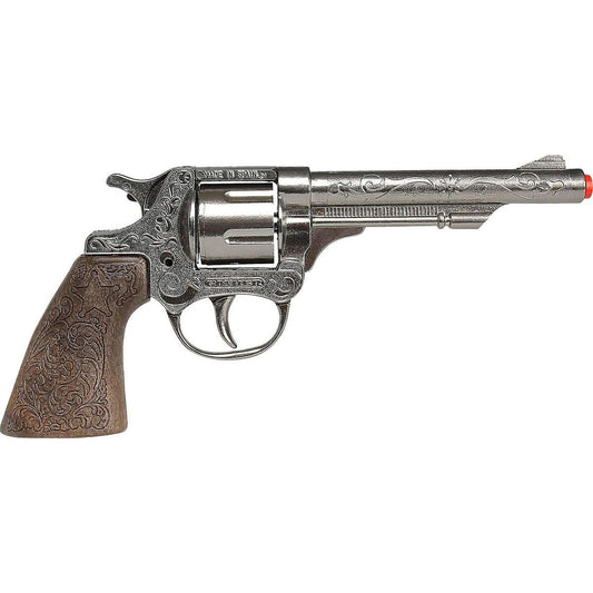 En Realistisk Graverad Cowboyrevolver i metall med ett utsmyckat, träliknande handtag.