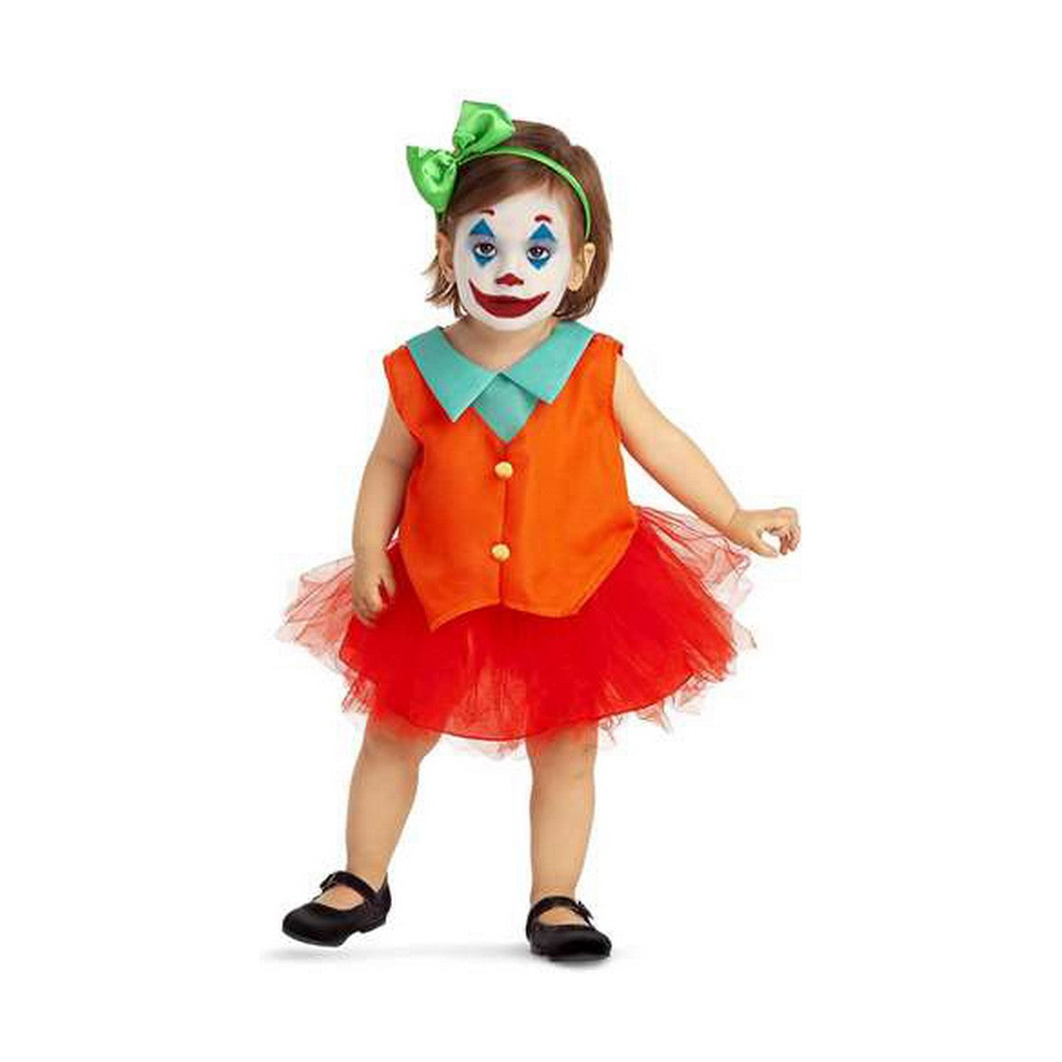En bedårande bebis i en komplett, Joker-inspirerad maskeraddräkt, bestående av en orange väst, en röd tyllkjol och en grön rosett i håret, med en söt clown-sminkning.