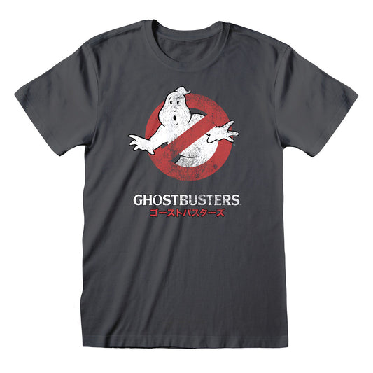 En mörkgrå unisex kortärmad t-shirt med ett stort, slitet tryck av Ghostbusters-logotypen där spöket är fångat i en röd förbudsskylt. Under loggan står texten 'GHOSTBUSTERS' följt av japansk text i rött.