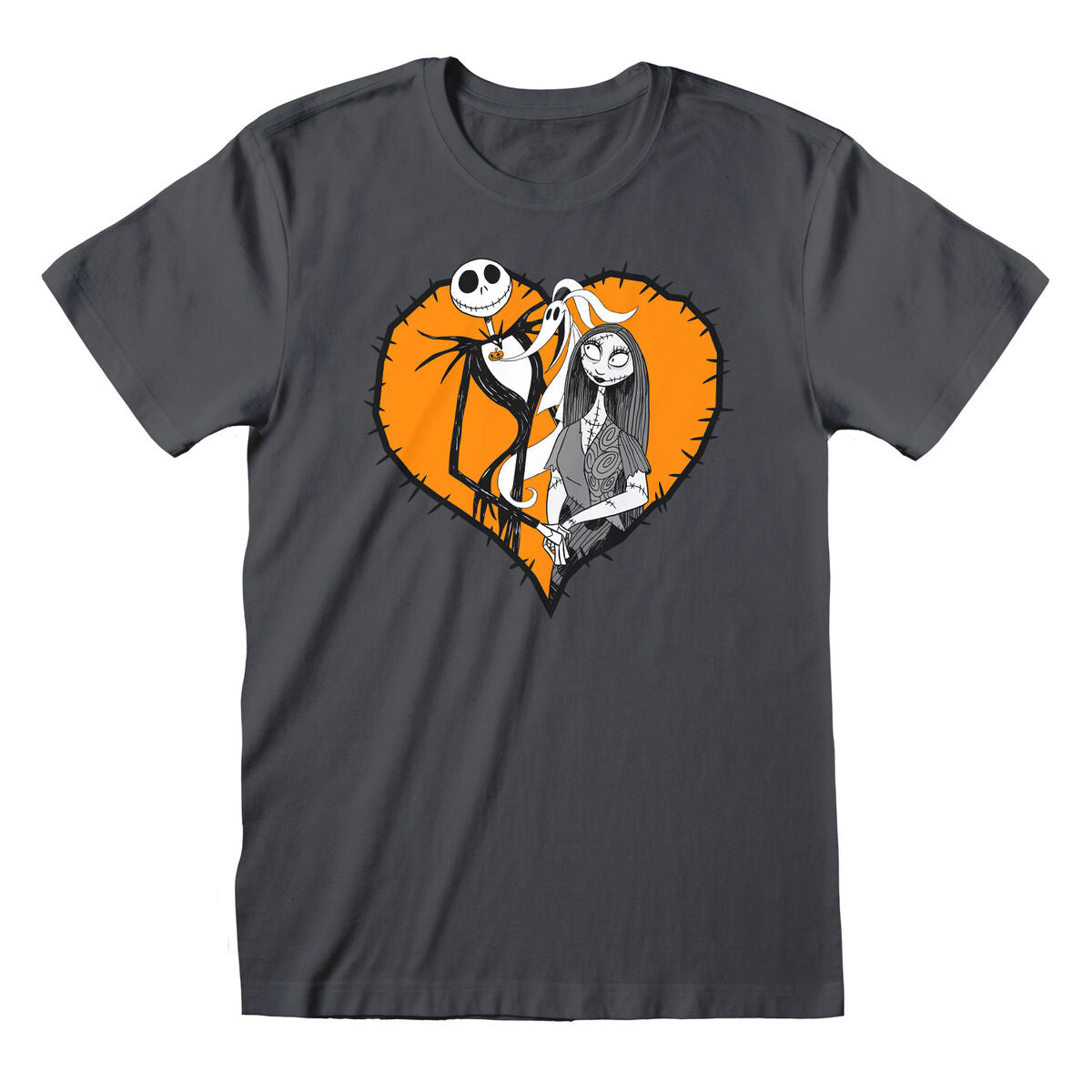 En mörkgrå unisex kortärmad t-shirt med ett stort tryck på bröstet föreställande Jack Skellington och Sally inramade i ett orange, lappat hjärta.
