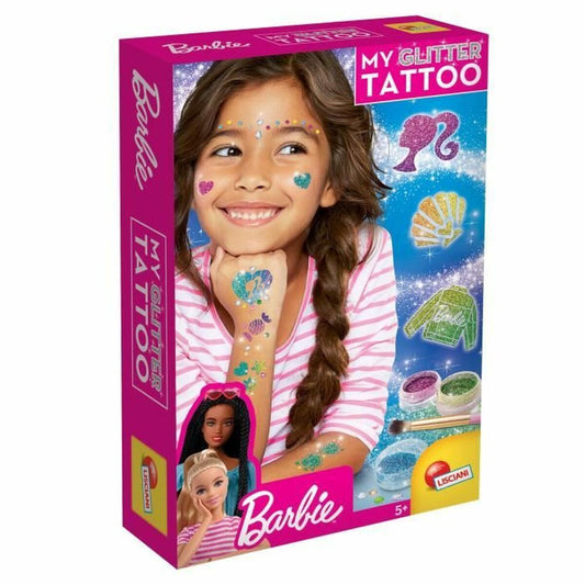 Förpackning till My Glitter Tattoo med Barbie-tema som visar en glad flicka med glittertatueringar på ansiktet och armen, tillsammans med innehåll som penslar och glitterburkar.