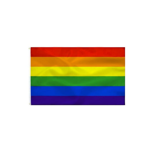 En stor, rektangulär regnbågsflagga med sex horisontella band i färgerna rött, orange, gult, grönt, blått och lila, med öljetter i kanten.