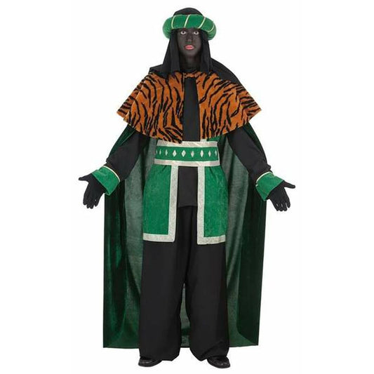 En person klädd i en komplett maskeraddräkt som den vise mannen Balthazar, bestående av svarta byxor, en grön mantel, en tigermönstrad cape, och en grön turban.