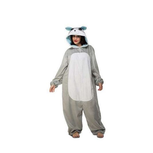 En kvinna bär en grå och vit kigurumi-dräkt i form av en varg med stora, söta ögon på huvan.