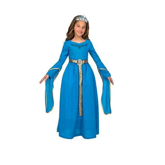 Ett glatt barn i en lång, klarblå medeltida prinsessklänning med långa, böljande ärmar och ett guldbroderat bälte samt en liten tiara.