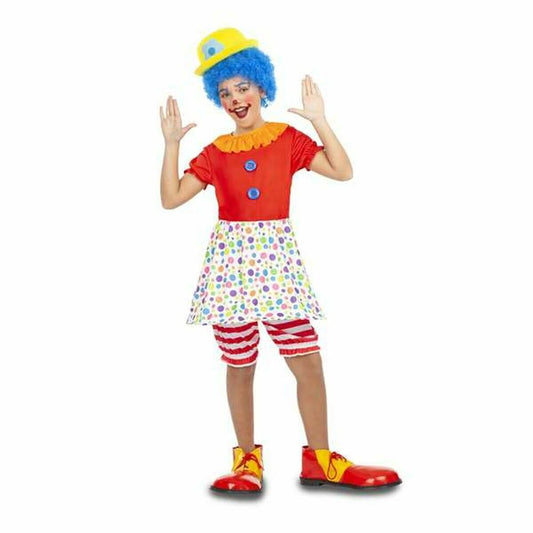 Ett glatt barn i en färgglad unisex clownmaskeraddräkt med blå peruk, gul hatt, röd topp, prickig kjol och randiga shorts.