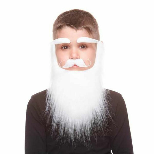 Ett barn har på sig ett vitt lösskägg, en vit mustasch och två vita ögonbryn för en komplett maskeradlook.