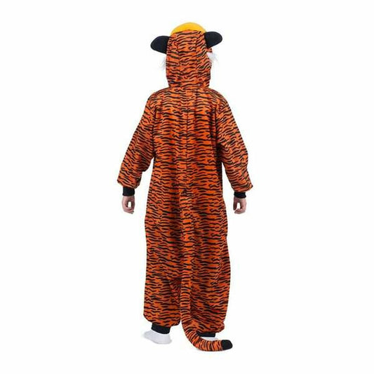 Barn som står med ryggen mot kameran i en orange och svartrandig tigeroverall med huva och svans.