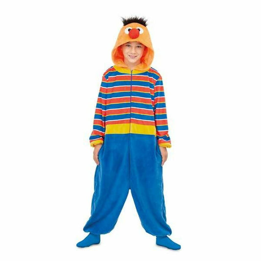 Ett glatt barn i en hel dräkt som liknar karaktären Epi från Sesame Street, med en orange huva som föreställer hans huvud och en randig tröja i rött, blått och gult över blå byxor.