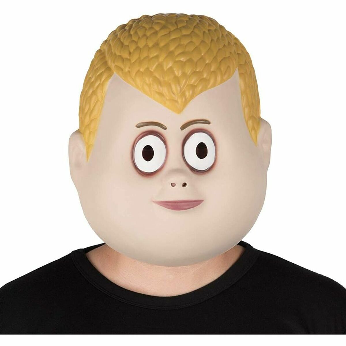 En person bär en helansiktsmask som föreställer karaktären Pugsley Adams, med stora vita ögon och kort, texturerat blont hår.