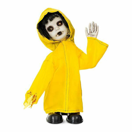 En läskig halloweendekoration föreställande ett barnliknande spöke i en stor gul regnkappa, med mörka ögon och en hand uppsträckt.