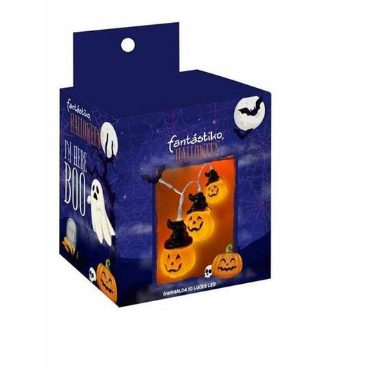 En ljusslinga med tio glödande pumpalyktor med ansikten och svarta hattar.