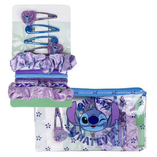 Ett set med 10 delar blåa och purpurfärgade håraccessoarer, inklusive hårklämmor, scrunchies och hårband, med motiv av Disneyfiguren Stitch, förvarat i en genomskinlig necessär.