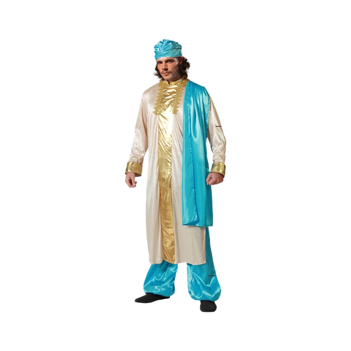 En manlig modell poserar i en maskeraddräkt som föreställer en hinduiskt inspirerad dräkt i krämvitt, guld och turkosblått, komplett med byxor, skjorta, sjal och turban.