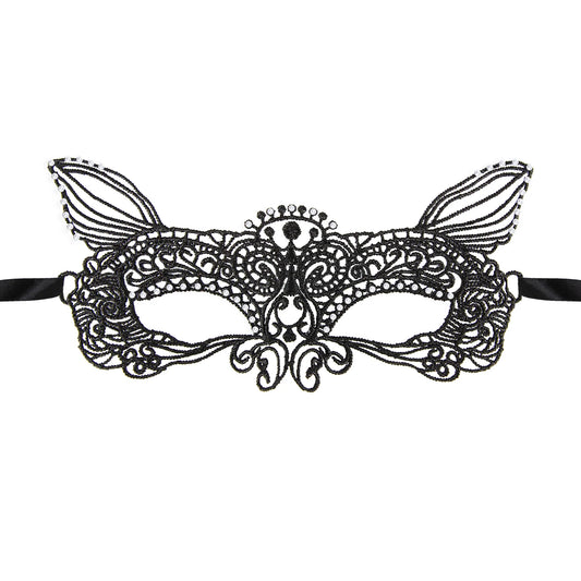 En elegant svart varg ögonmask i spets med strassdetaljer, dekorativa mönster och svarta knytband mot ljus bakgrund.