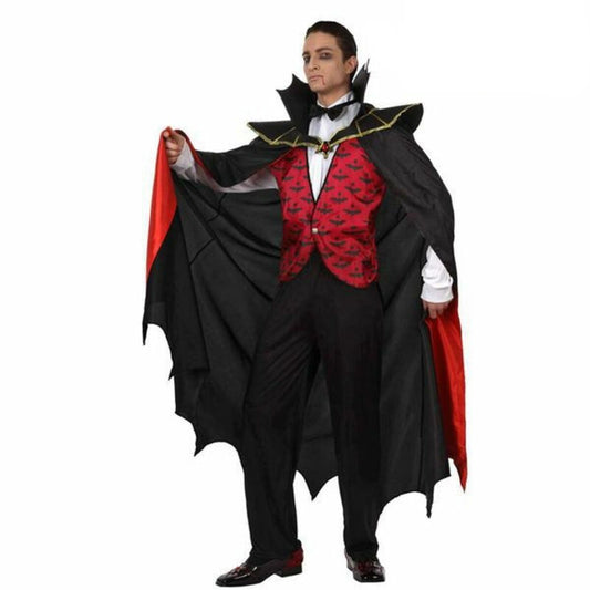 Man i Greve Dracula-dräkt med fladdermusmönster, röd cape och spetsig krage.