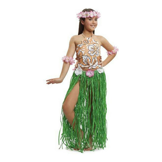 Flicka i grön hawaiidräkt för barn med bastkjol, blommig topp, blomsterkrona och armband – poserar glatt som en liten hula-dansare.