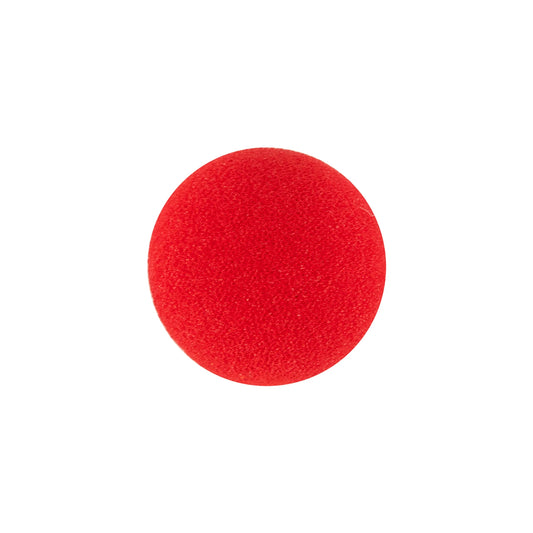 En klassisk röd clownnäsa i skumgummi visas i rund form mot vit bakgrund.