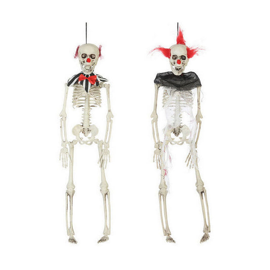 Två hängande, kusliga clown-skelett med röda clownnäsor och hår, en perfekt och läskig halloweendekoration.