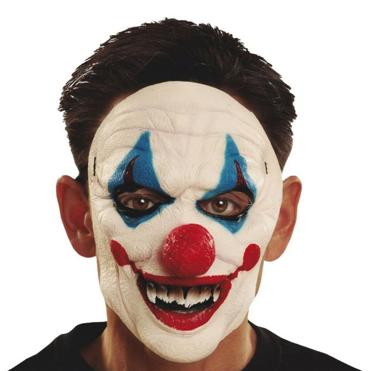 En person bär en Ondskefull Clownmask i latex, med ett hotfullt leende och vassa vampyrtänder.