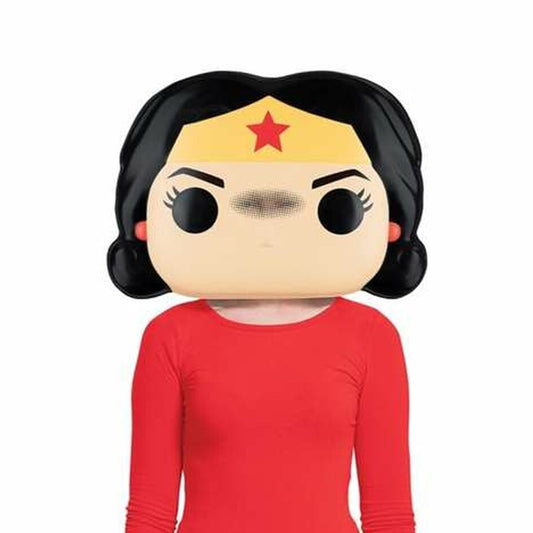 En person bär en Rolig Wonder Woman Pop-Mask, designad som en överdimensionerad Funko Pop-figur.