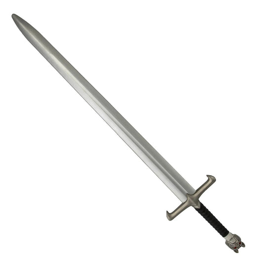 Ett långt, Storslaget Nordiskt Vargsvärd i skummaterial, med ett silverfärgat blad och ett fäste med ett varg-huvud.